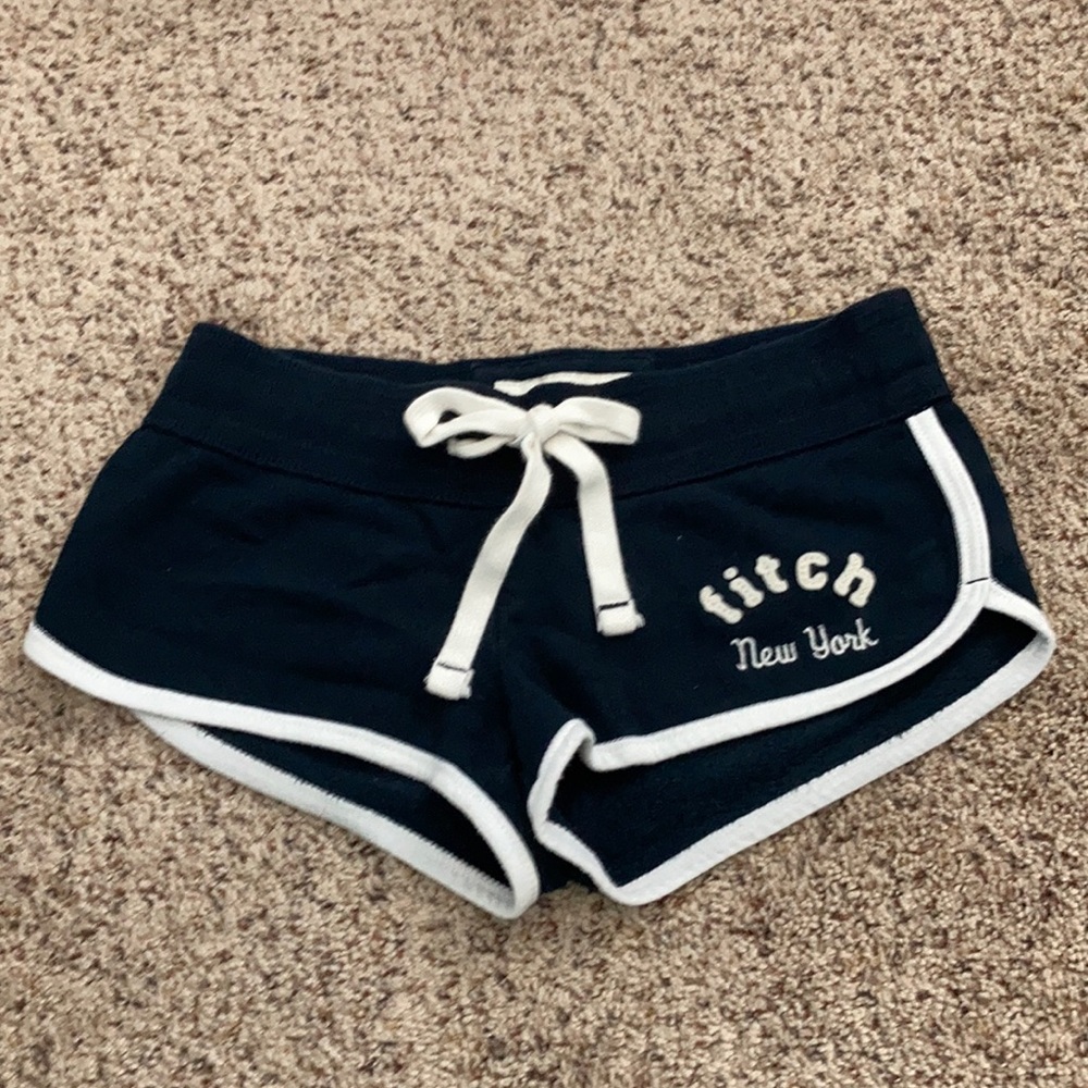ABERCROMBIE & FITCH SHORTS